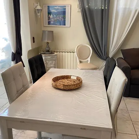 Comme A La Maison Apartmán