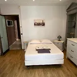 Comme A La Maison Apartment